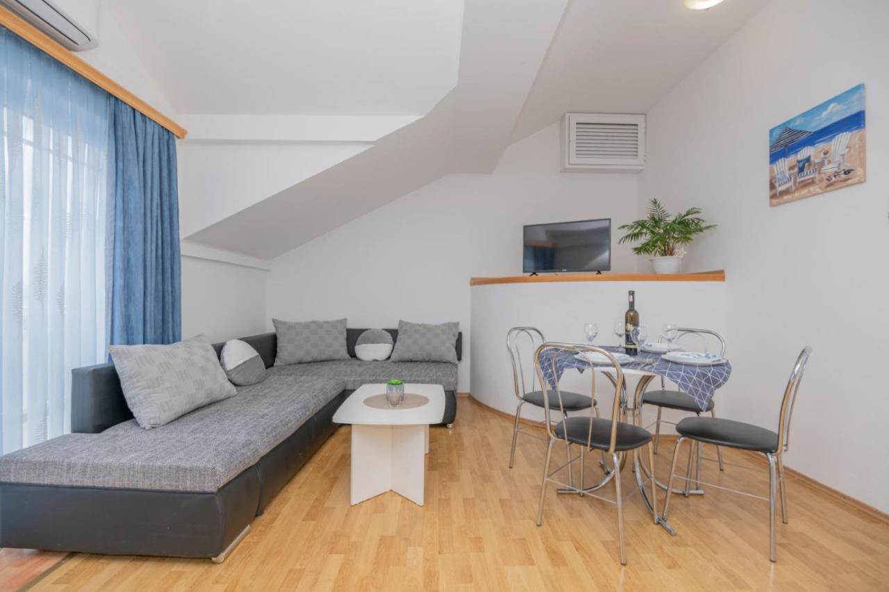 Apartments Zdravka Lokva Rogoznica Esterno foto