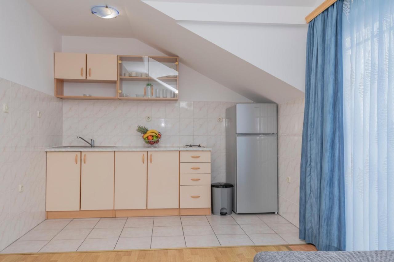 Apartments Zdravka Lokva Rogoznica Esterno foto