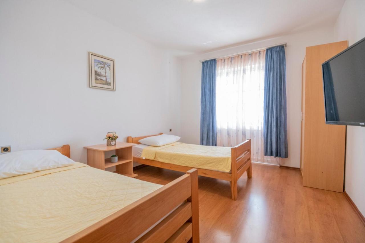 Apartments Zdravka Lokva Rogoznica Esterno foto